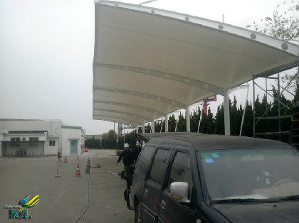 組裝膜結(jié)構(gòu)車棚免動火更安全，組裝膜結(jié)構(gòu)車棚免動火造型