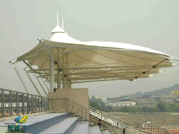 看臺膜結構建筑建筑外形優(yōu)美*看臺膜結構建筑隔熱性能好